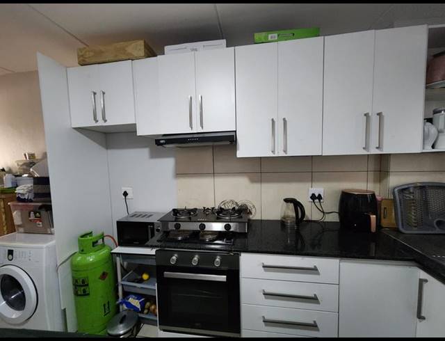 1 BEDROOM APARTMENT FOR SALE IN KENSINGTON